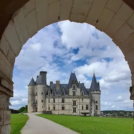 Le Cerf Au Bois Dormant Apartamento