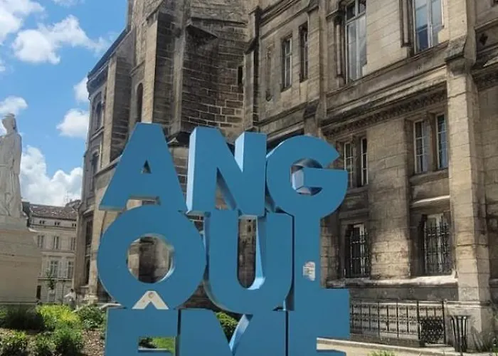 Le Cerf Au Bois Dormant Apartamento *