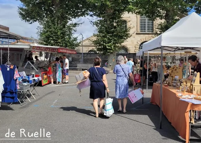 Le Cerf Au Bois Dormant * Ruelle-sur-Touvre